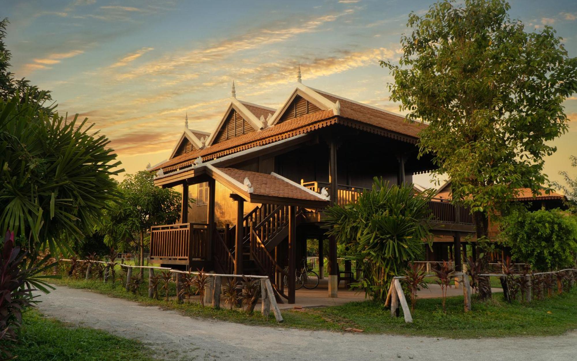 Mane Hariharalaya Hotel Siem Reap Buitenkant foto