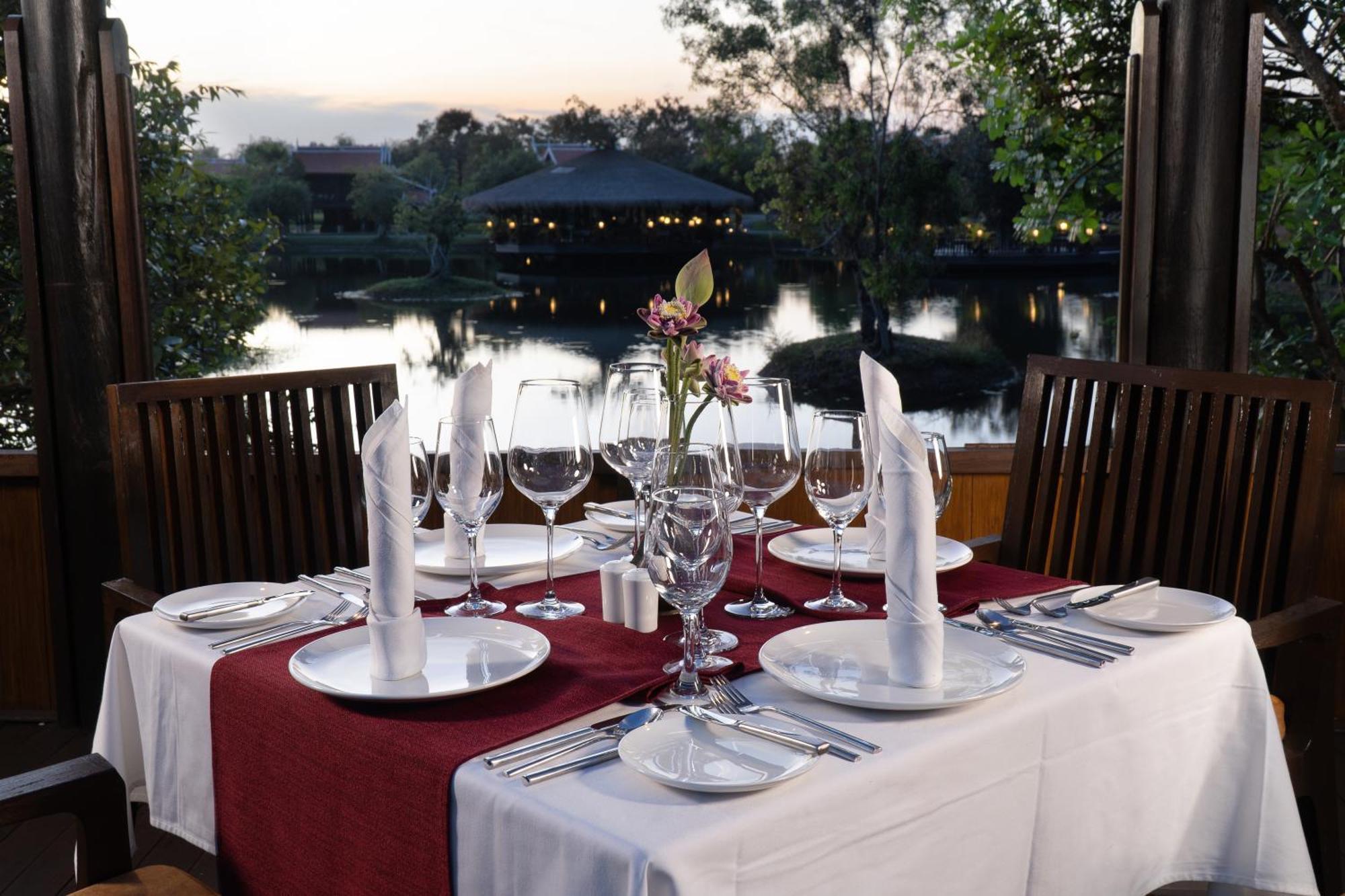 Mane Hariharalaya Hotel Siem Reap Buitenkant foto